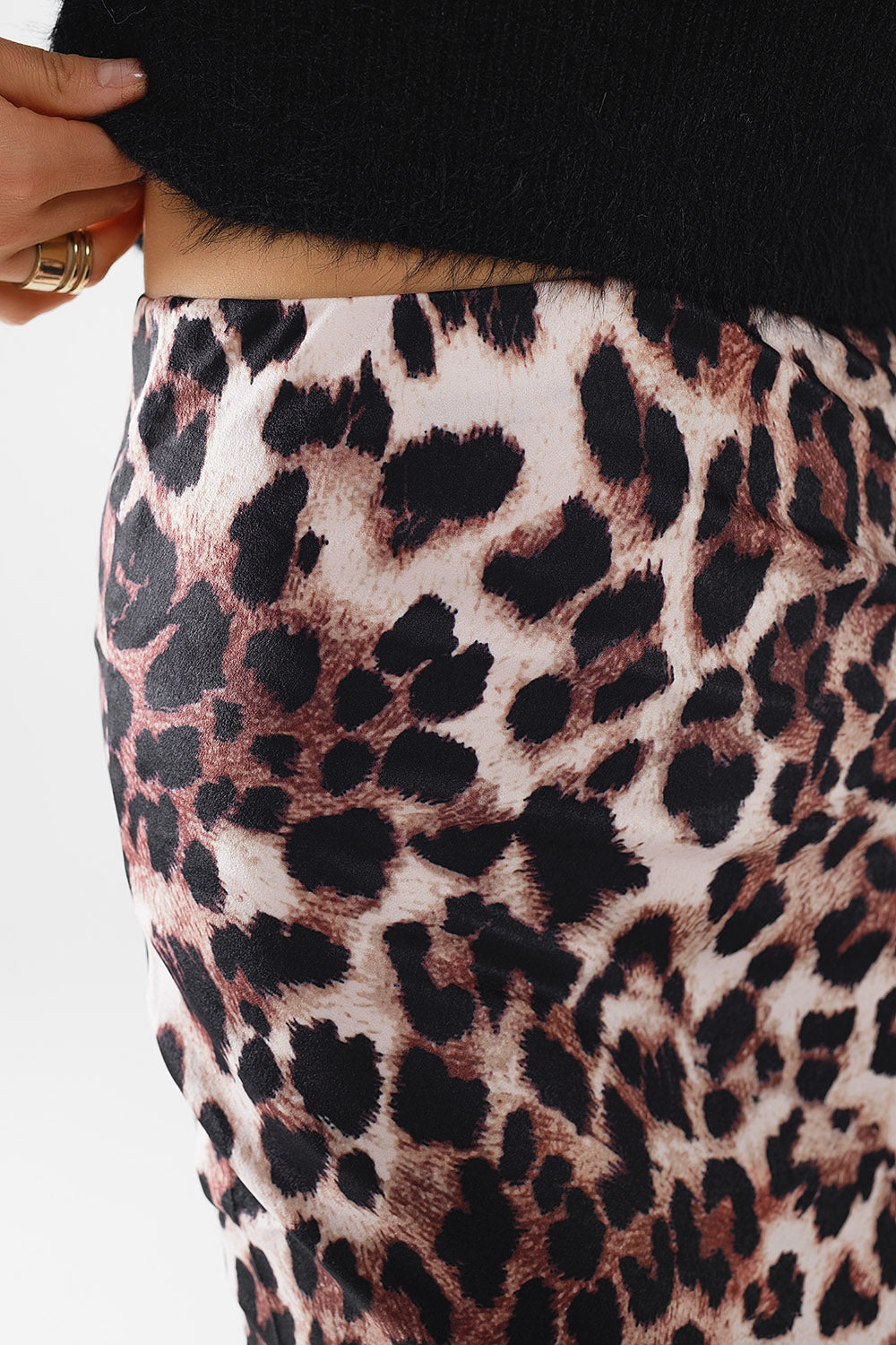 Leopard Print Mid-Rise Flared Midi Skirt
